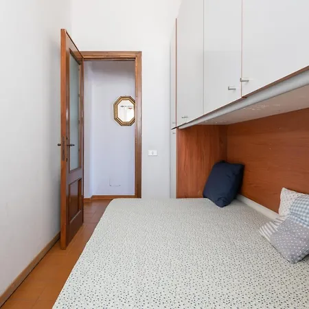 Lo Scolaro Via Nora Apartamento *